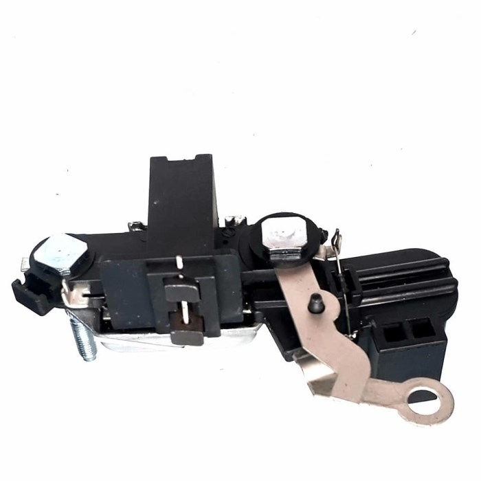 REGULADOR DE VOLTAJE TIPO HITACHI  NISSAN TERRANO, PATROL, VANETEE / GA248 / IH 205
