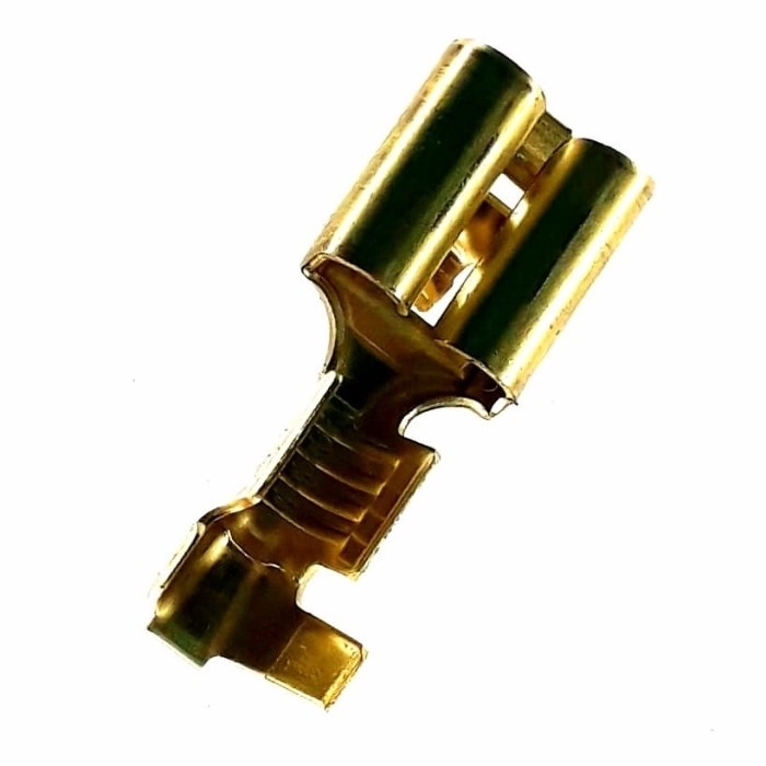 TERMINAL PALA HEMBRA 6,35MM X 0,8MM C/ TRABA UNIVERSAL (1.01.0517)