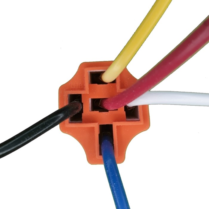 FICHA PLASTICA RELAY 40 AM CERAMICA