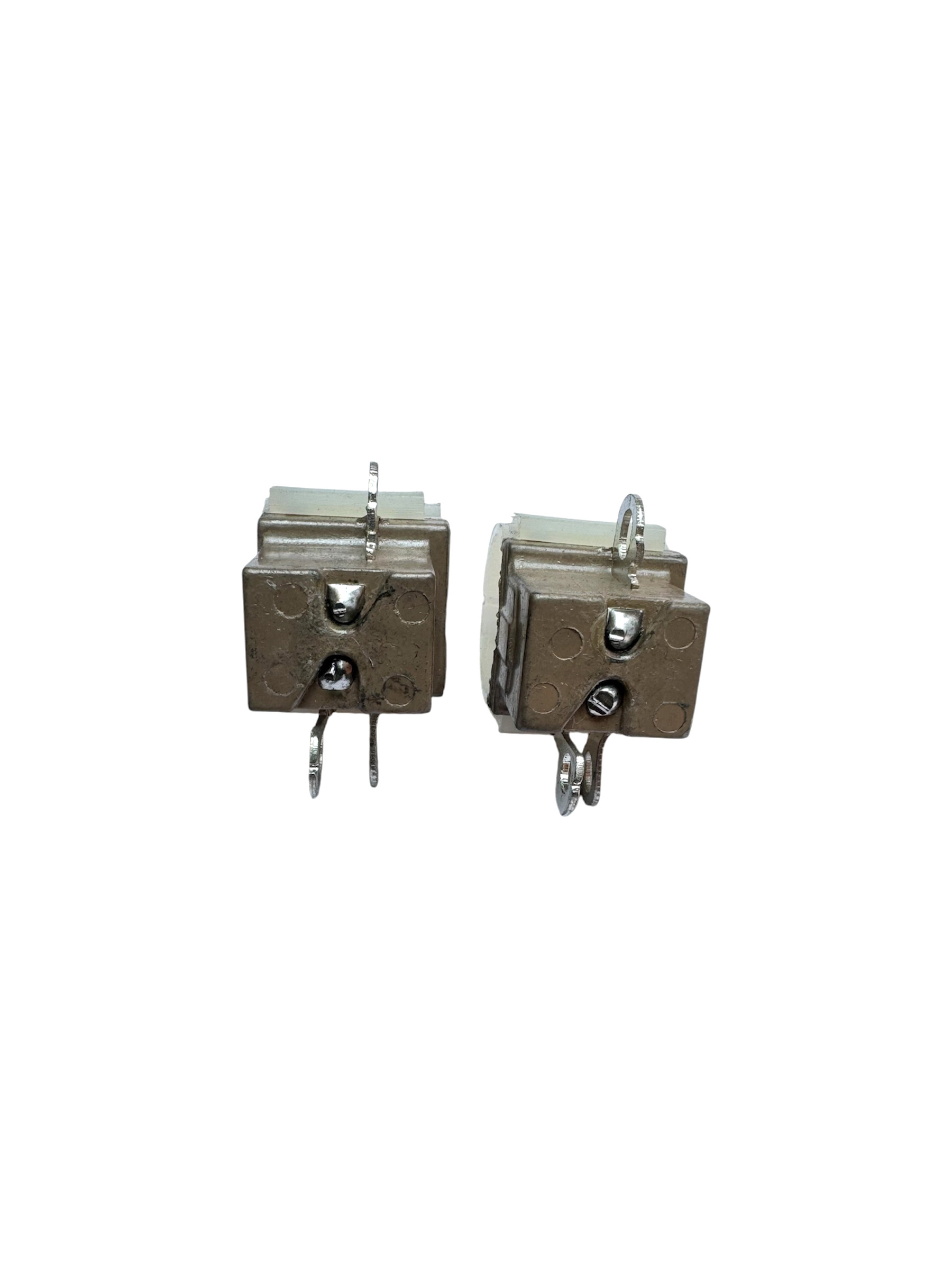 PORTA CARBON ALTERNADOR ND (BH-ND-38926) (UF2.222/2)