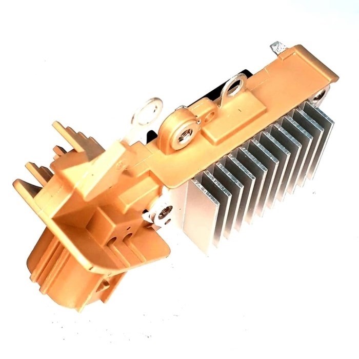 REGULADOR DE VOLTAJE TIPO ND  IN337 4 ENCHUFES / RG-ND-18085