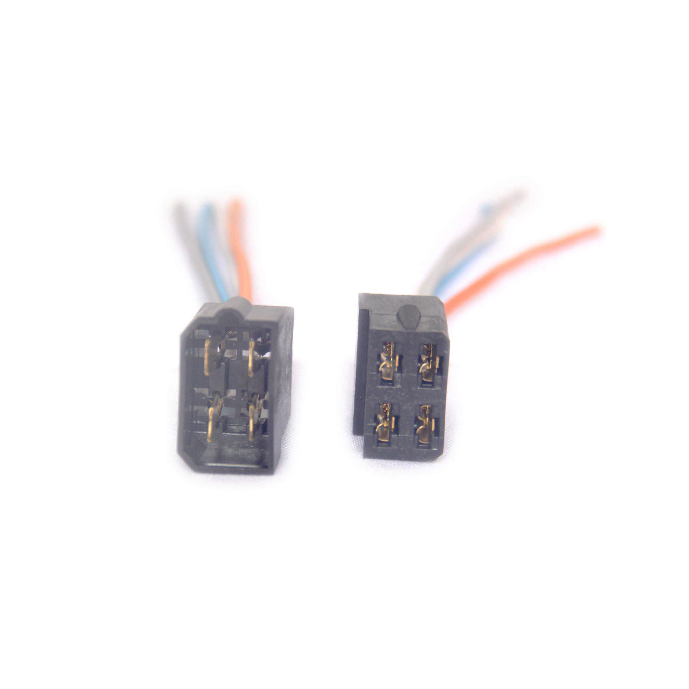 CONECTOR 4 VIAS