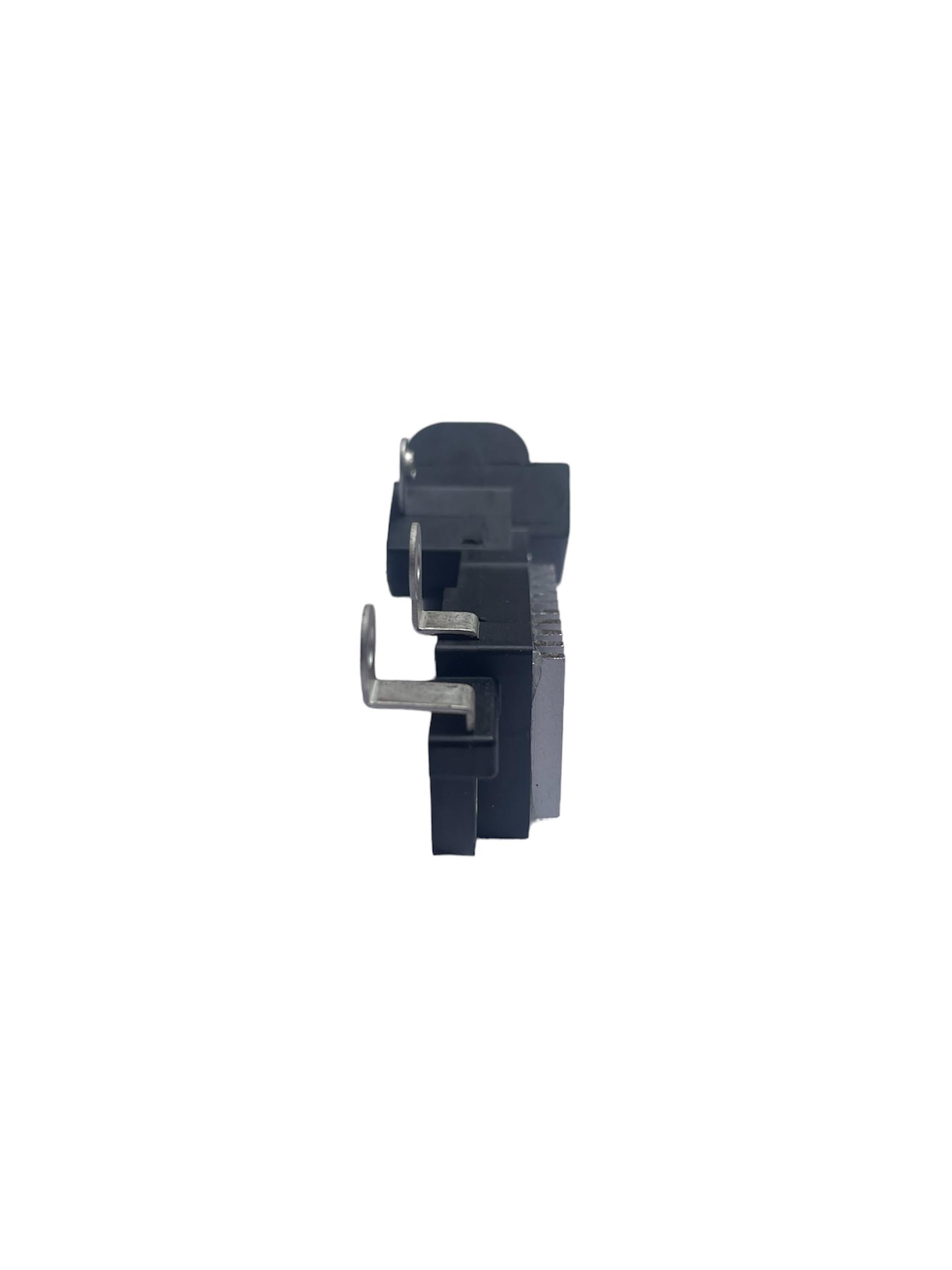 REGULADOR DE VOLTAJE TOYOTA / MAZDA / IN441
