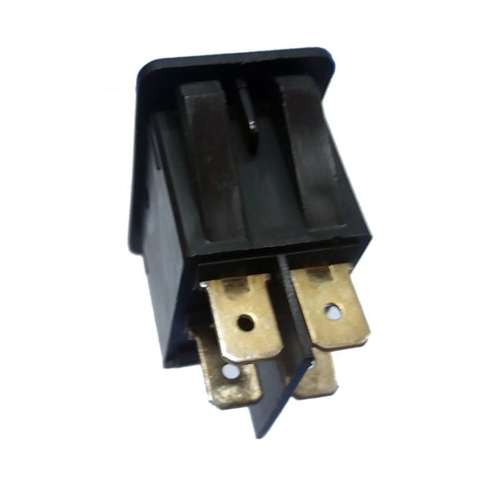 LLAVE TECLA CUADRADA DE LUZ CON LUZ BLANCA LED 4P